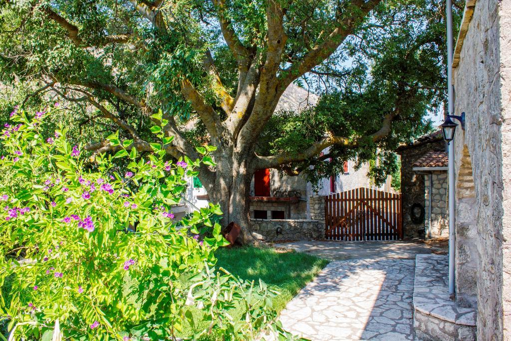 Menelia Cottage Platístoma 客房 照片