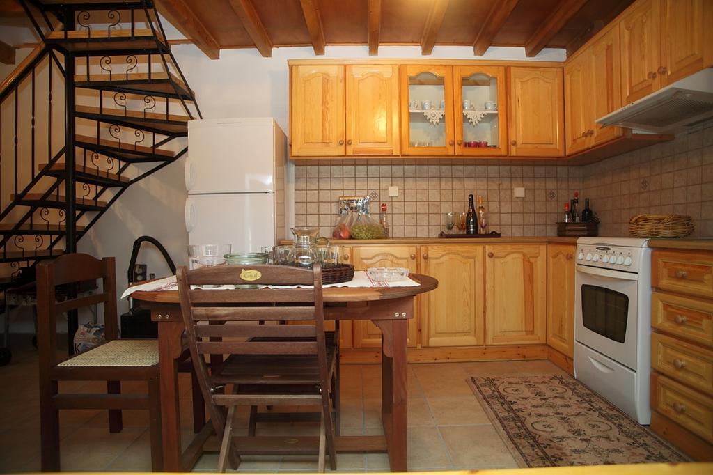 Menelia Cottage Platístoma 客房 照片
