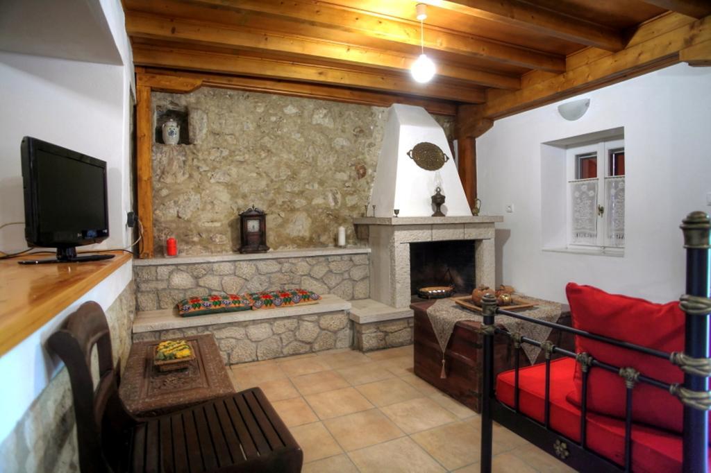 Menelia Cottage Platístoma 客房 照片
